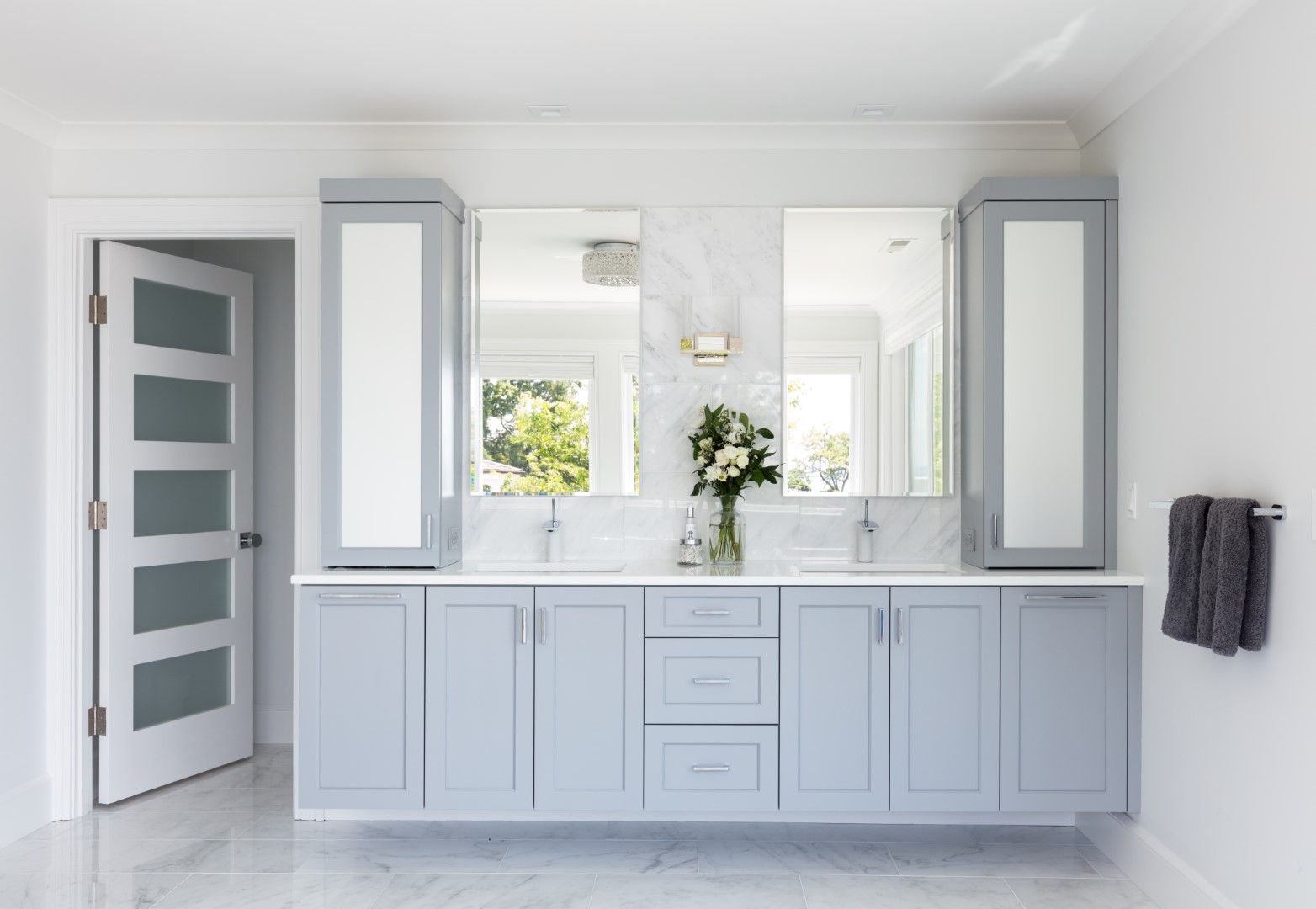 jwh_waterfront-master bath (3)